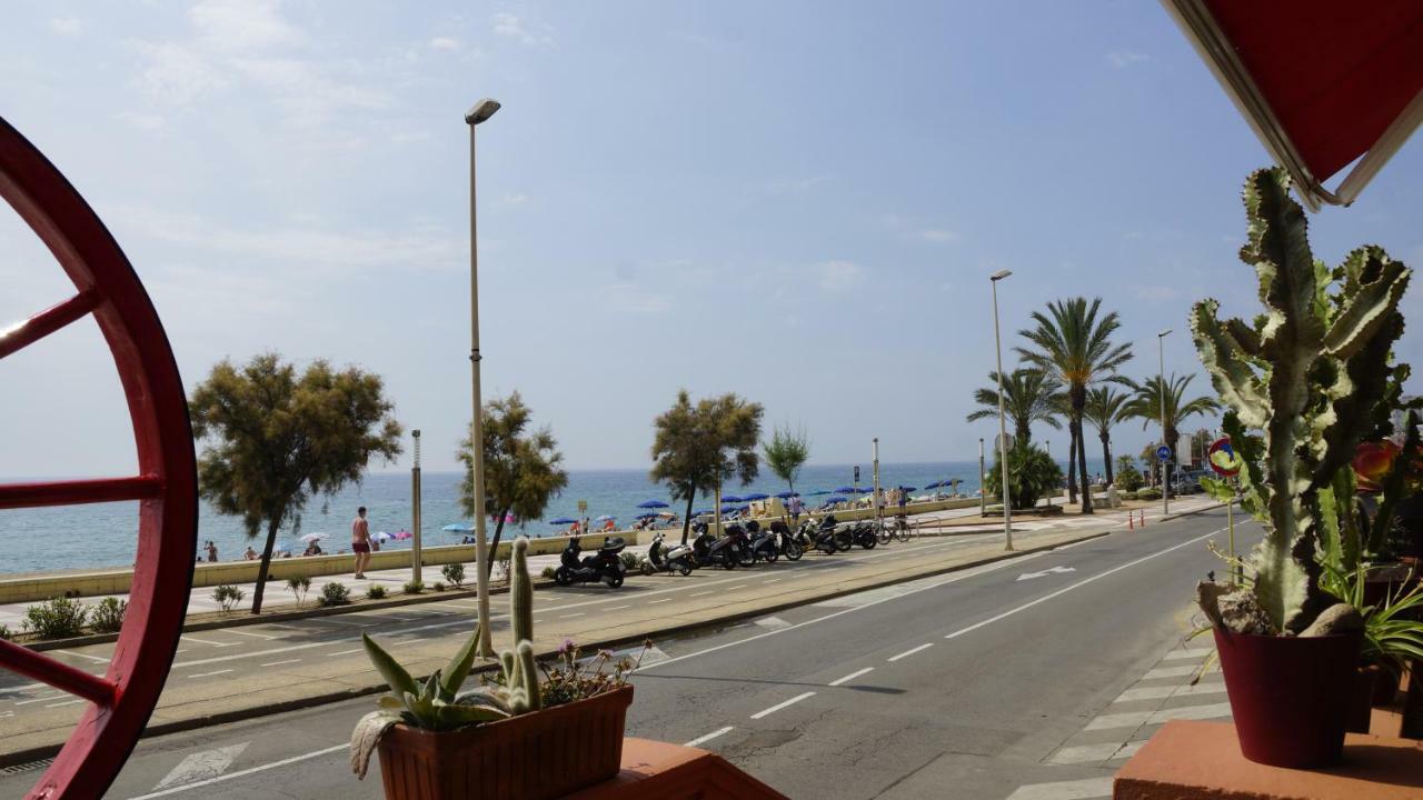 Blanes Beach Appartamento Esterno foto